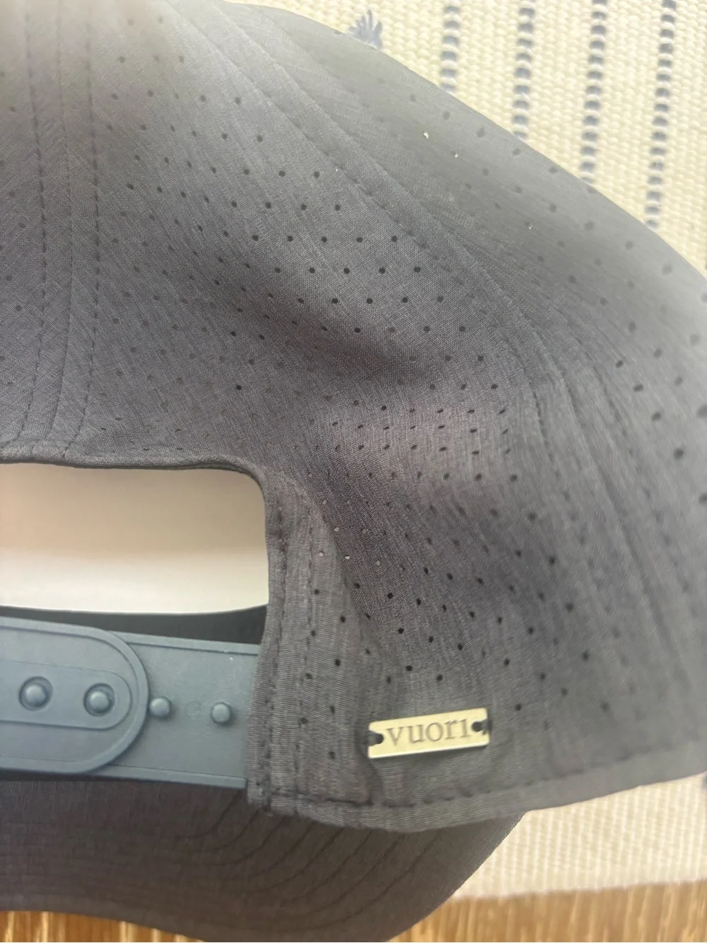 Vuori NWT Black Performance Snapback Hat Cap Unisex
